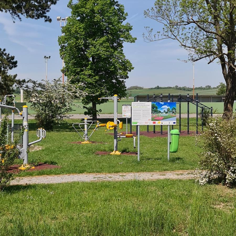 Villa Tiny House Neusiedl an der Zaya Exterior foto